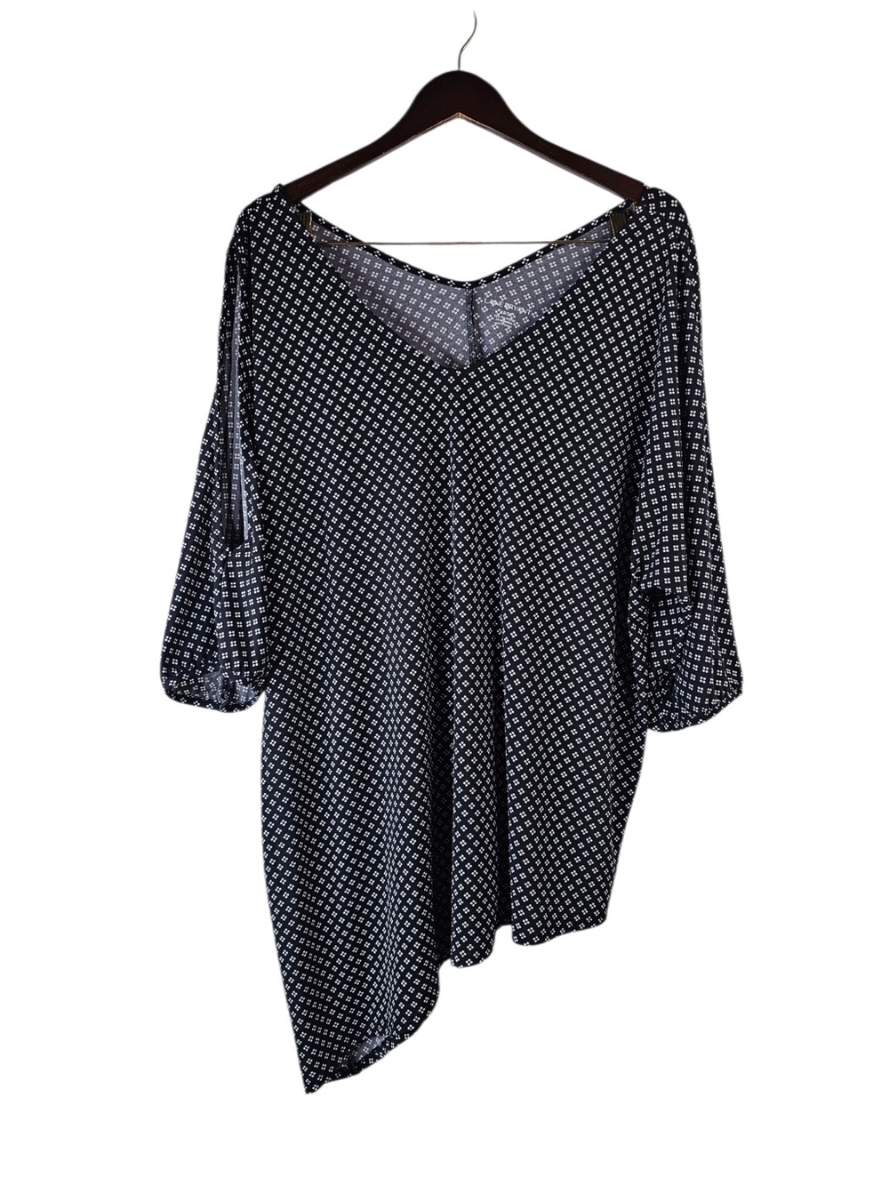 Lane Bryant Womens 18/20 Black White Geometric Print Asymmetric Slouchy Top